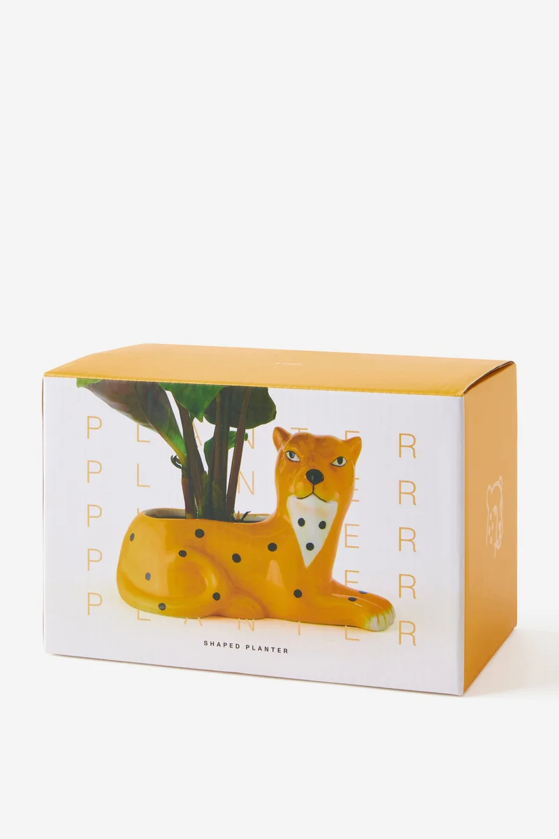 Typo Midi shaped planter